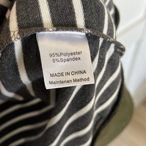 Merokeety Olive green trimmed grey and white stripes - Picture 6 of 6